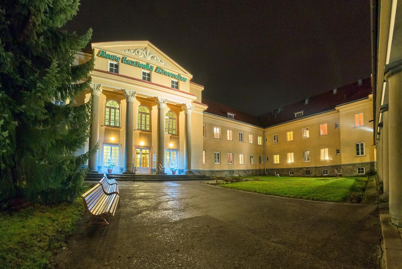 Nowe Lazienki Mineralne Krynica-Zdrój Exteriör bild